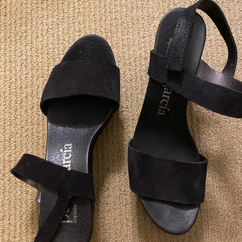 Pedro Garcia black wedges